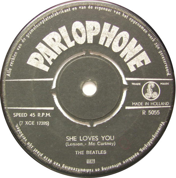 The Bealtes - She Loves You (7inch single)